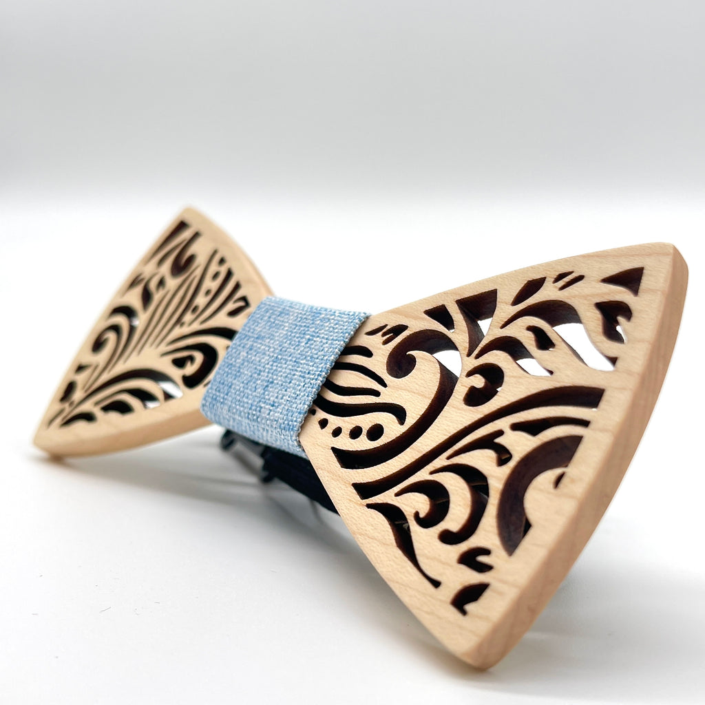 Holzfliege Set mit Einstecktuch & Manschettenknöpfen – Handgefertigte Herren Fliege mit Leinen-Einstecktuch in Hellblau – Hochzeit & Geschenkidee