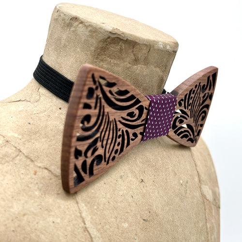 Holzfliege Set mit Einstecktuch & Manschettenknöpfen – Handgefertigte Fliege in Lila mit Gravur – Herren Accessoire für Hochzeit & Geschenk