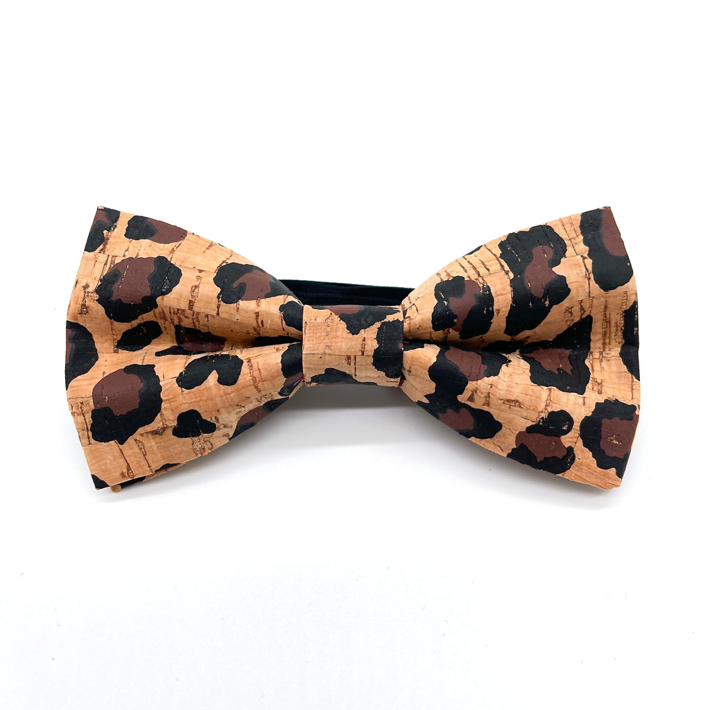 Handgefertigte Kork Fliege – Leopard Design – Vegane Herren Fliege aus Naturkork – Hochzeit, Party & Geschenkidee