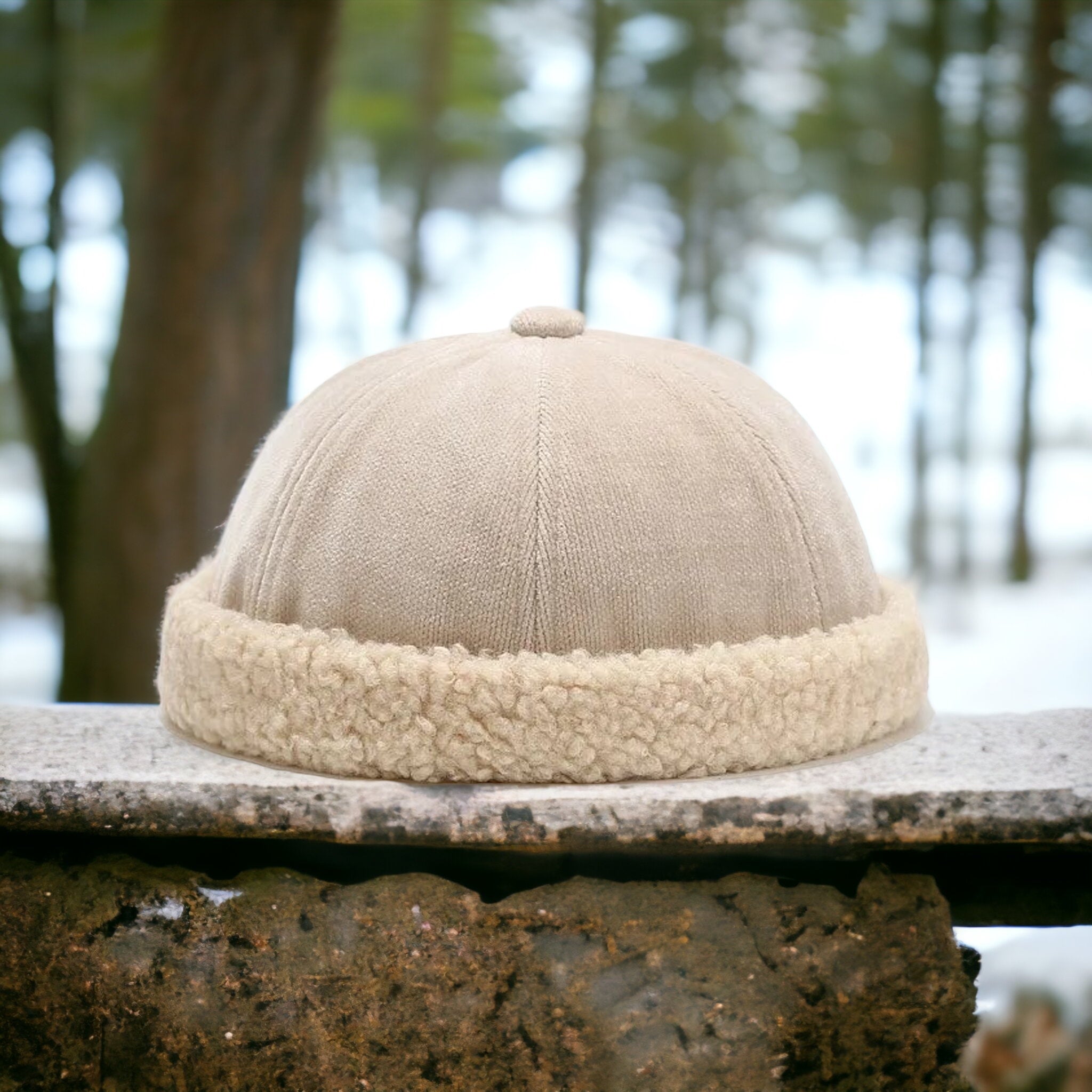 THISIS8 – Minimalistische Unisex Fisherman Mütze mit Teddyfutter | Stylische Wintermütze